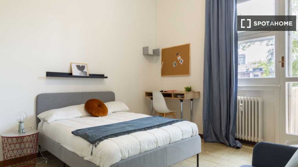 Immagine 13 di Camera condivisa in affitto  in Viale Renato Serra a Milano