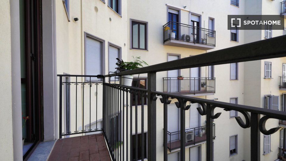 Immagine 5 di Appartamento in affitto  in Corso Genova a Milano