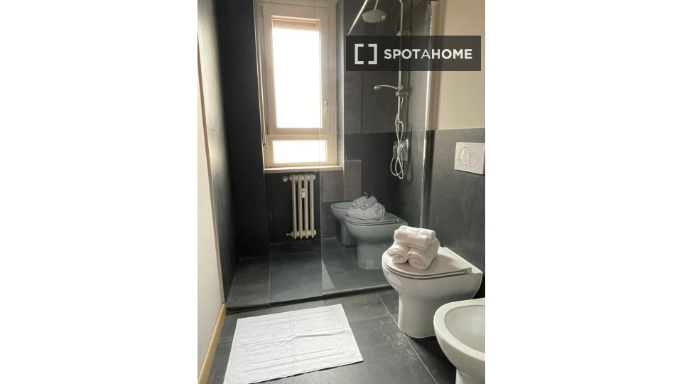 Immagine 4 di Appartamento in affitto  in Piazza della Repubblica a Torino