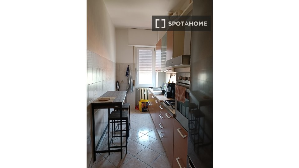 Immagine 10 di Camera condivisa in affitto  in Via Lombardia a Pioltello