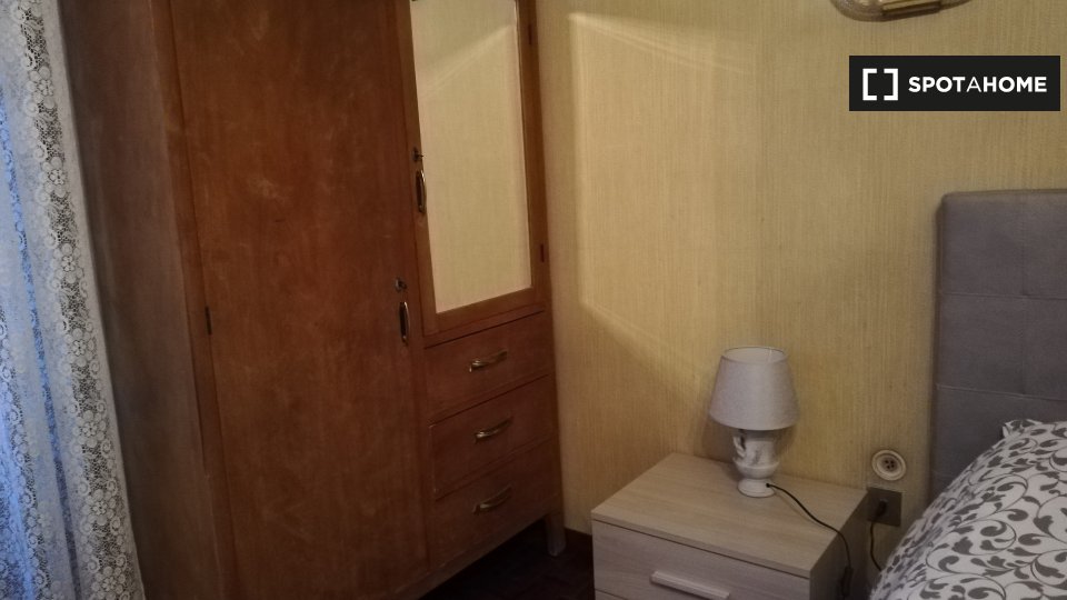 Immagine 2 di Camera condivisa in affitto  in Via Capo di Lucca a Bologna