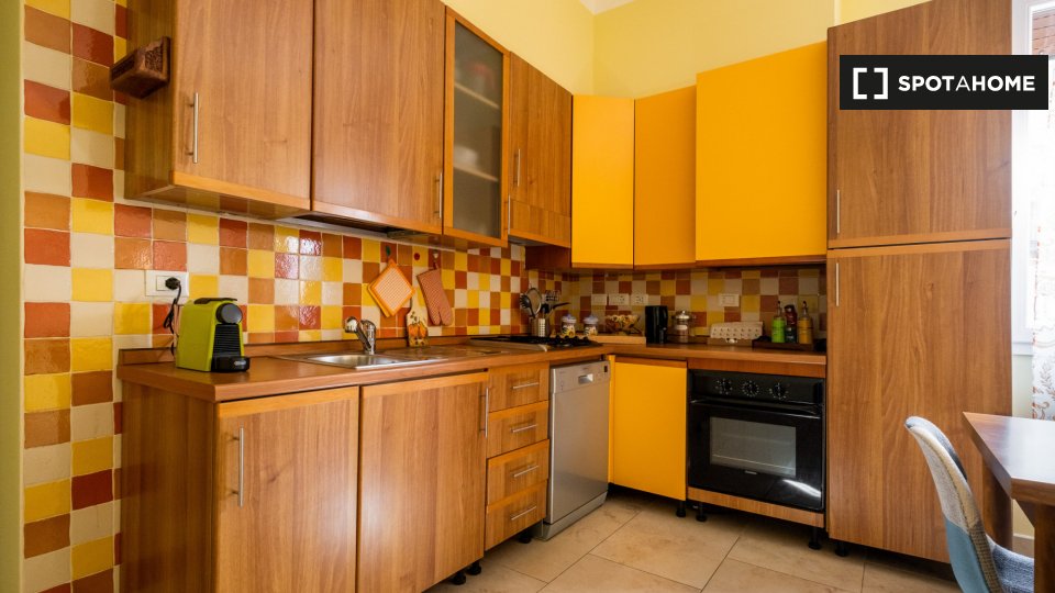 Immagine 6 di Appartamento in affitto  in Viale della Repubblica a Bologna