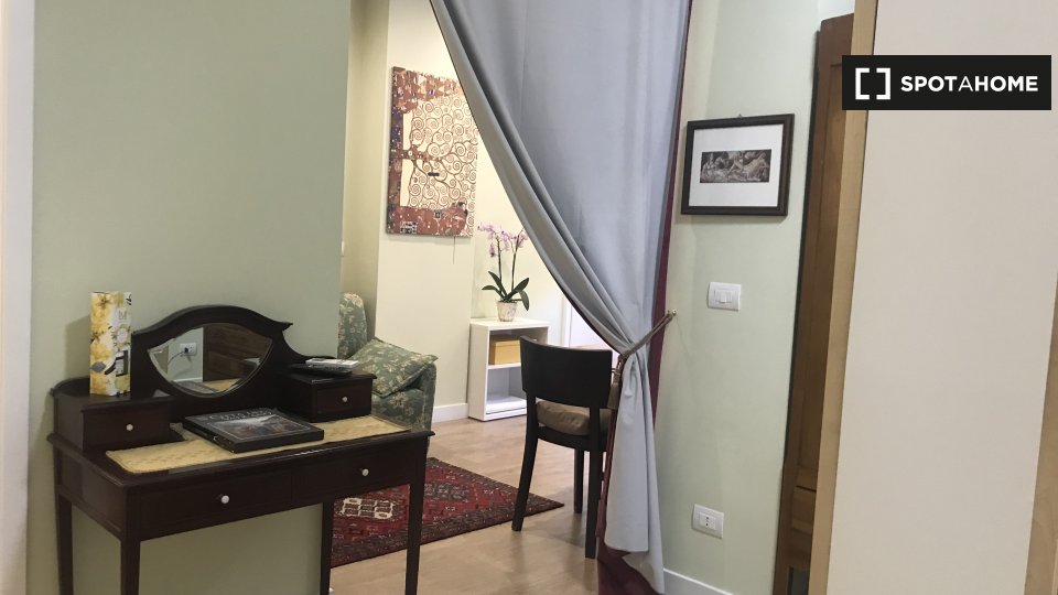 Immagine 12 di Appartamento in affitto  in Via di S. Sotero a Roma