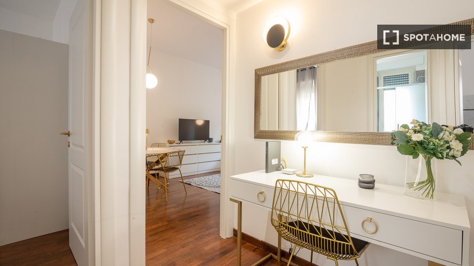 Immagine 8 di Appartamento in affitto  in Via Satrico a Roma