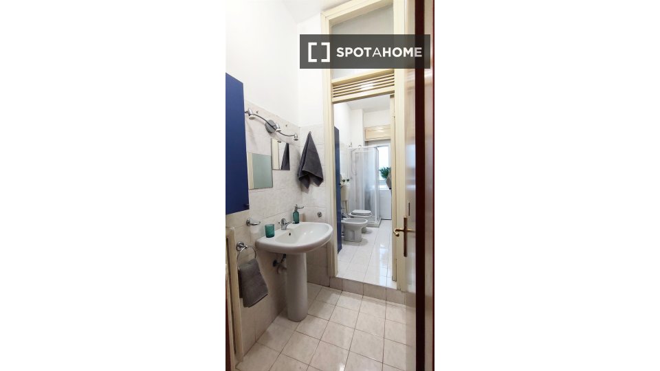 Immagine 19 di Appartamento in affitto  in Via Padova a Milano