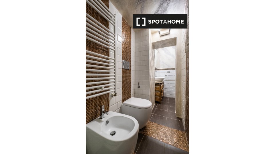 Immagine 16 di Appartamento in affitto  in Via de' Coltelli a Bologna