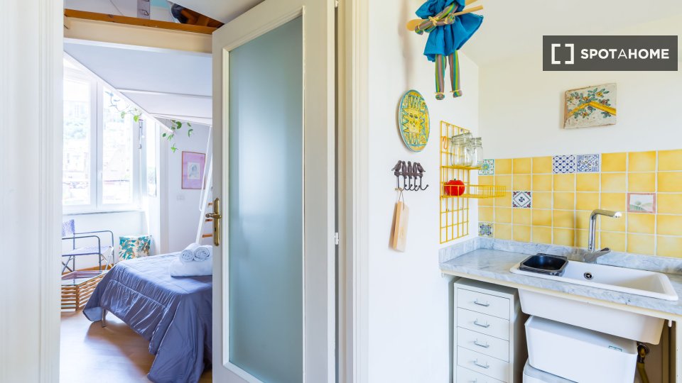 Immagine 9 di Appartamento in affitto  in Rampe Montemiletto a Napoli