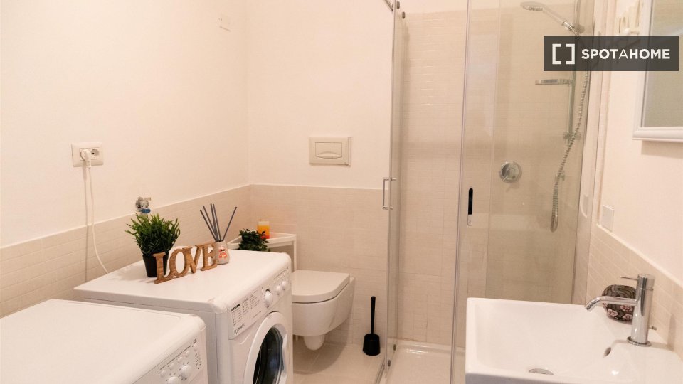 Immagine 7 di Camera condivisa in affitto  in Via Dante a Cagliari