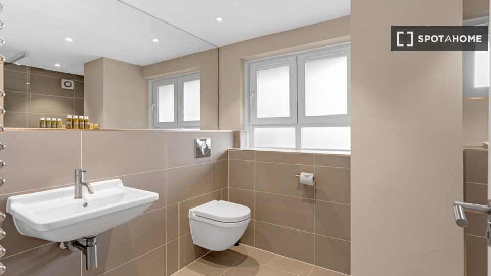 Immagine 15 di Appartamento in affitto  in Kilmuir House a 