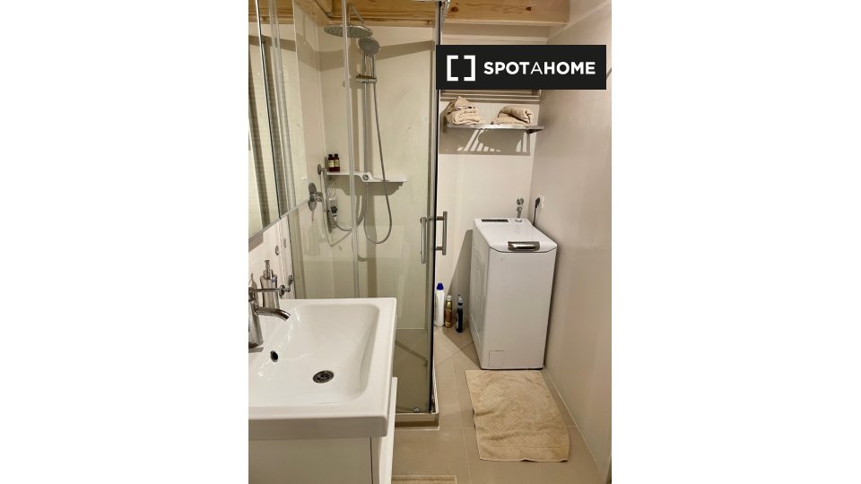 Immagine 9 di Ufficio in affitto  in Viale Col di Lana a Milano