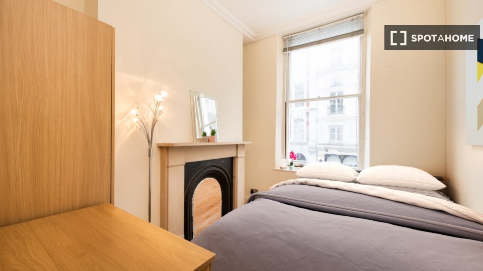 Immagine 4 di Camera condivisa in affitto  in Garrick Street a 