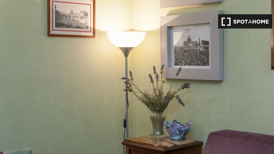 Immagine 6 di Appartamento in affitto  in Via di Monte Fiore, 00153 Roma RM, Italy a Roma