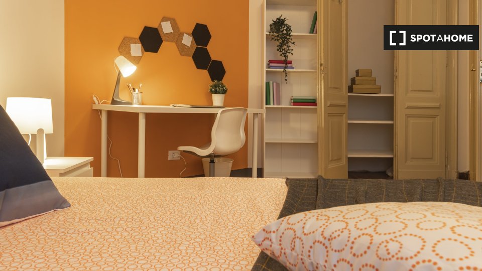Immagine 8 di Camera condivisa in affitto  in Via Stefano Maria Clemente a Torino
