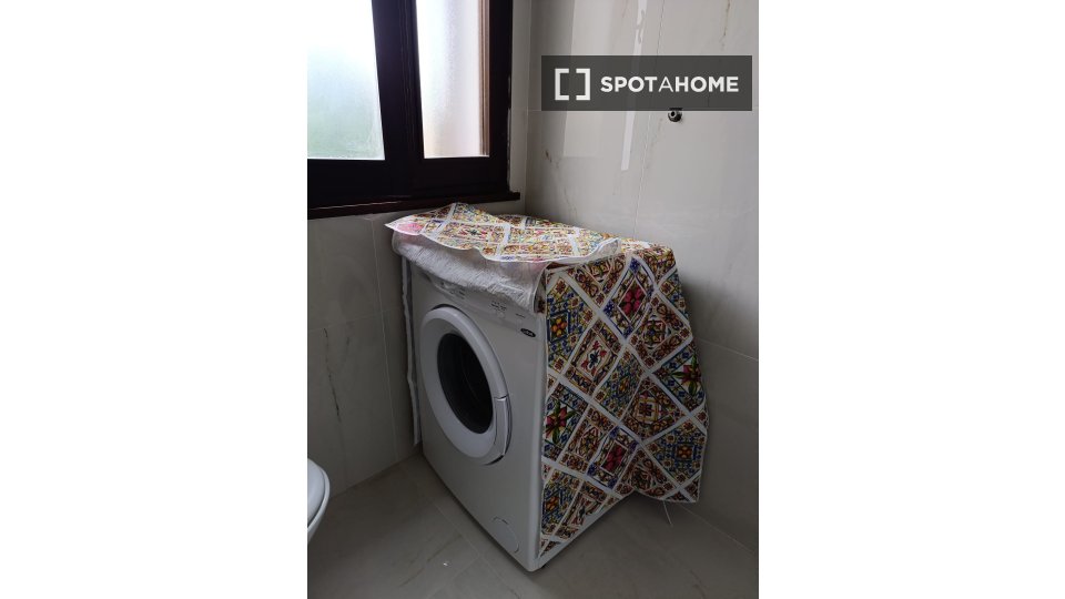 Immagine 9 di Camera condivisa in affitto  in Via Fratelli Boscardin a Padova