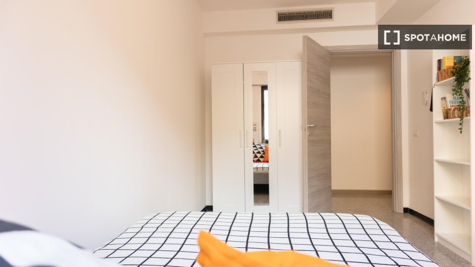 Immagine 13 di Camera condivisa in affitto  in Via Dante a Cagliari