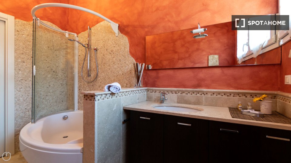 Immagine 8 di Appartamento in affitto  in Via Polese a Bologna