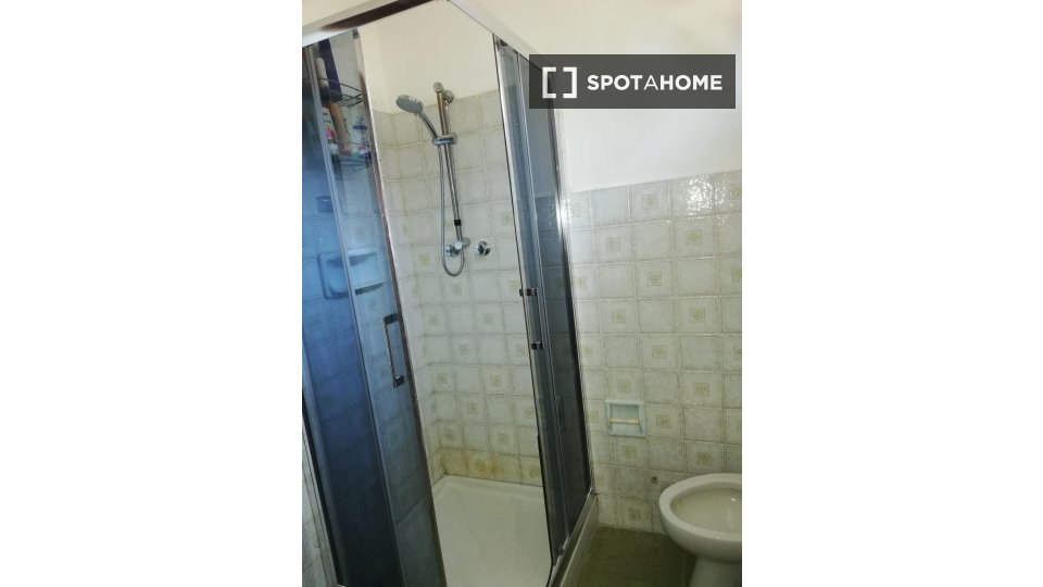 Immagine 14 di Camera condivisa in affitto  in Via del Beato Egidio a Perugia