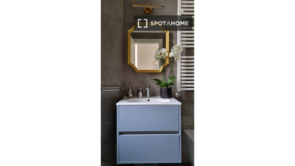 Immagine 11 di Appartamento in affitto  in Via Germanico a Roma