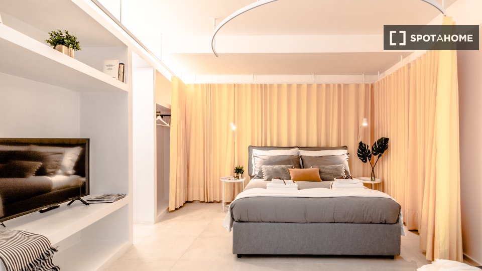 Immagine 12 di Ufficio in affitto  in Via Arienti a Bologna