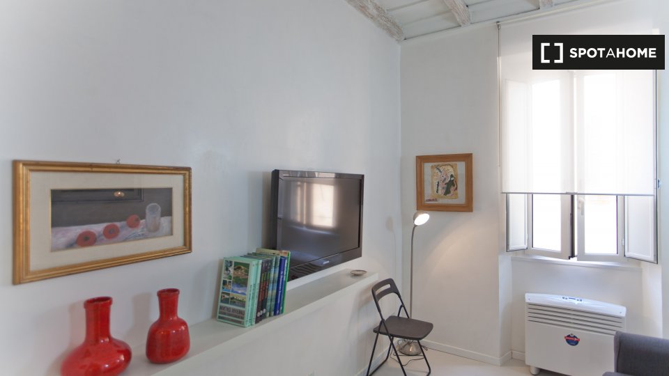 Immagine 3 di Appartamento in affitto  in Via del Beato Angelico, 00186 Roma RM, Italy a Roma