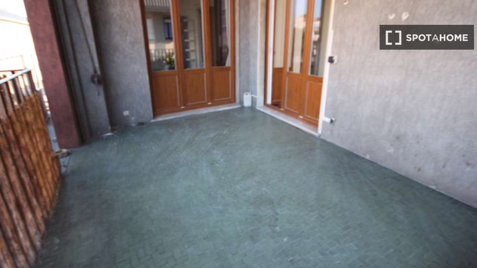 Immagine 3 di Camera condivisa in affitto  in Via Bernina a Milano