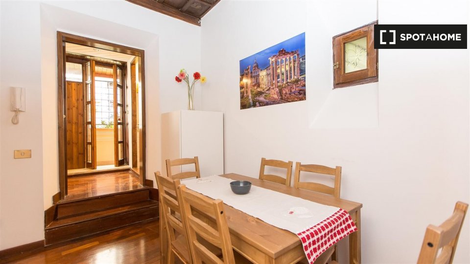 Immagine 10 di Appartamento in affitto  in Via della Scala, 00153 Roma RM, Italy a Roma