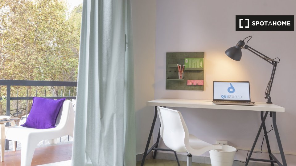 Immagine 3 di Camera condivisa in affitto  in Lungo Dora Napoli a Torino