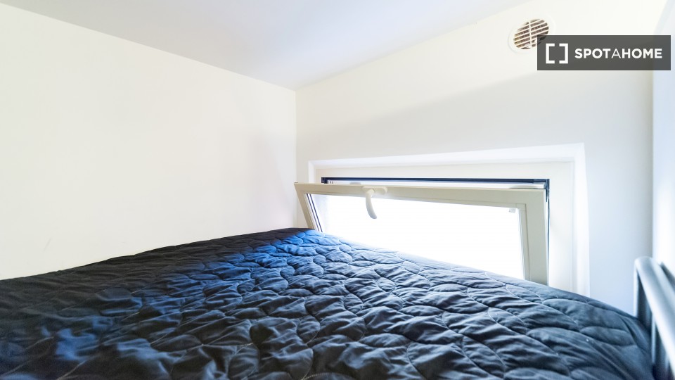 Immagine 19 di Ufficio in affitto  in Vicolo Monte del Gallo a Roma