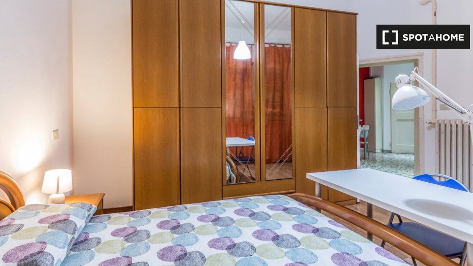 Immagine 3 di Camera condivisa in affitto  in Via Bambaglioli Graziolo a Bologna
