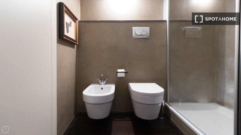 Immagine 10 di Appartamento in affitto  in Via Montebello a Milano