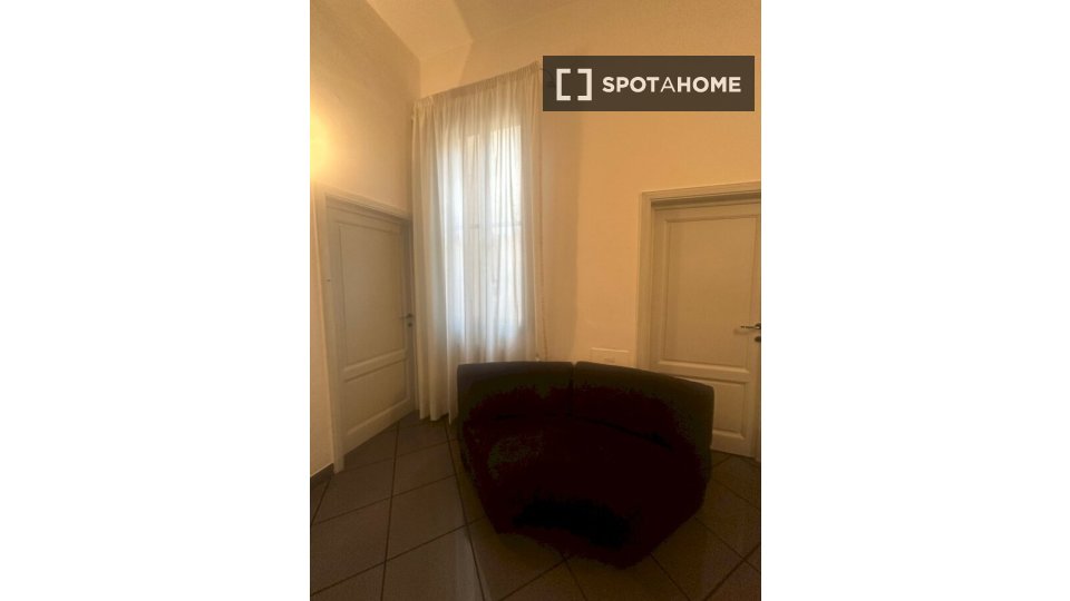 Immagine 5 di Camera condivisa in affitto  in Via Giordano Bruno a Firenze