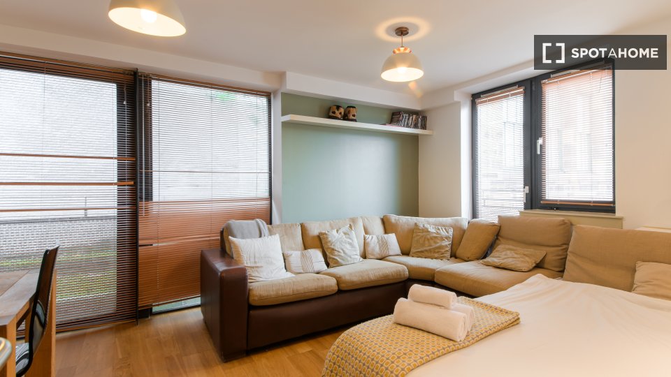 Immagine 16 di Appartamento in affitto  in /8 Old Fishmarket Cl a Old Town