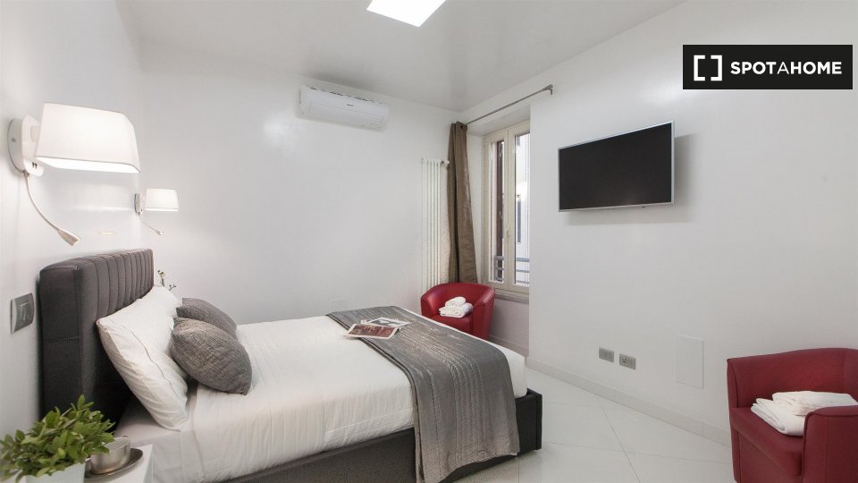 Immagine 11 di Appartamento in affitto  in Via Cesare Battisti a Roma