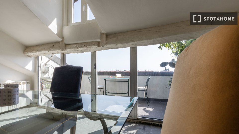 Immagine 8 di Appartamento in affitto  in Via Vigevano a Milano