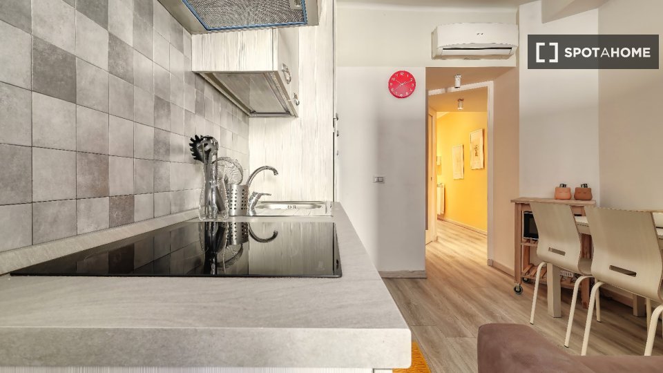 Immagine 17 di Ufficio in affitto  in Via Vigevano a Milano