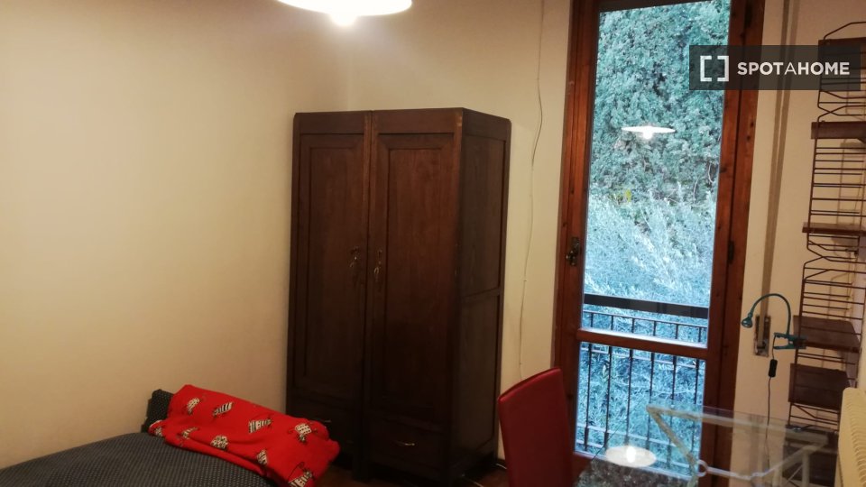 Immagine 7 di Camera condivisa in affitto  in Via del Beato Egidio a Perugia