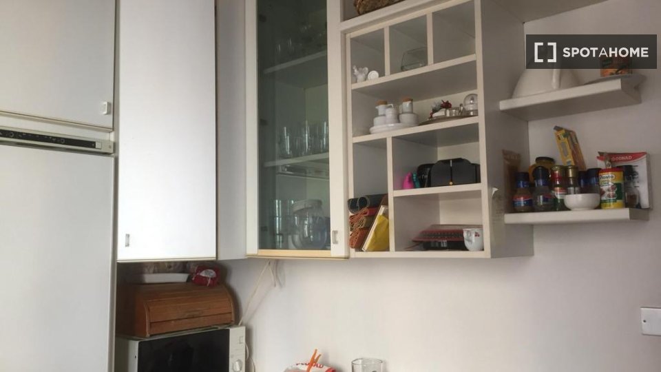 Immagine 10 di Camera condivisa in affitto  in Via Santa Croce a Bologna