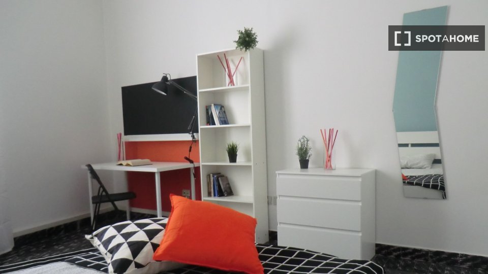 Immagine 8 di Camera condivisa in affitto  in Galleria Santa Lucia a Padova