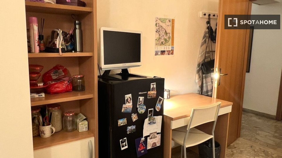 Immagine 6 di Residence in affitto  in Via del Porrione a Siena