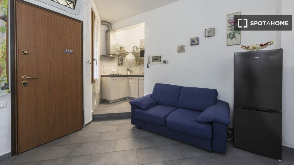 Immagine 4 di Appartamento in affitto  in Via Reginaldo Giuliani a Firenze