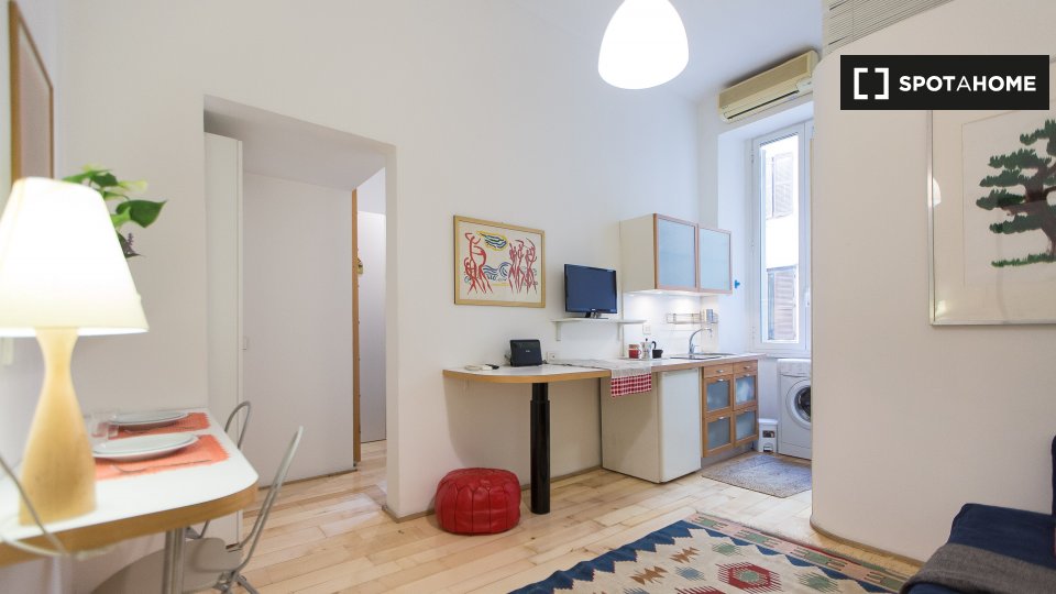 Immagine 10 di Appartamento in affitto  in Via Pompeo Magno a Roma