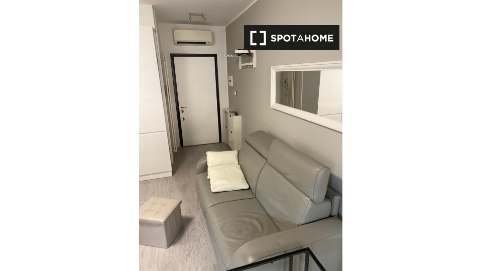 Immagine 3 di Appartamento in affitto  in Via Elio Bernardi a Bologna