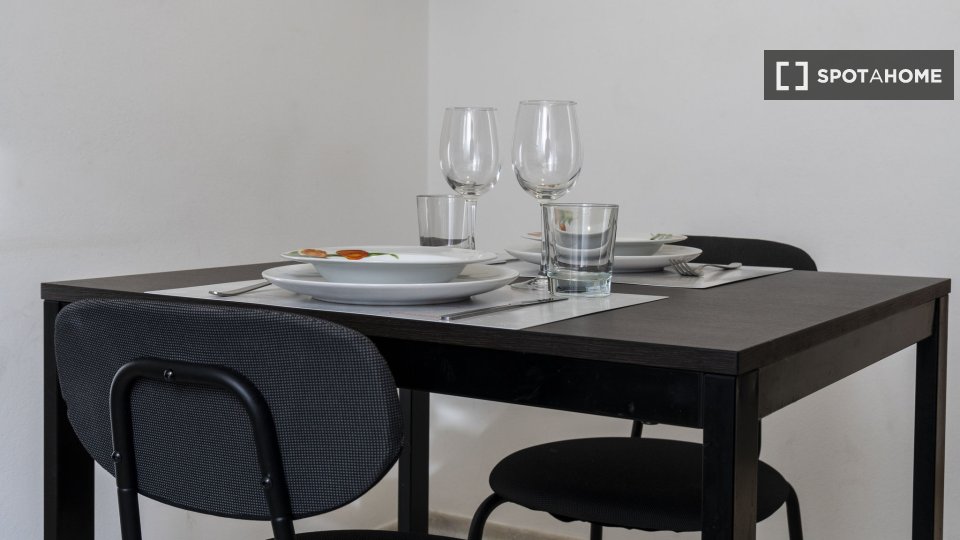 Immagine 10 di Appartamento in affitto  in Via Ferrarese a Bologna