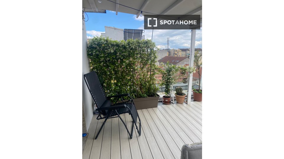 Immagine 14 di Appartamento in affitto  in Via Andrea Solari a Milano