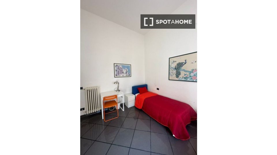 Immagine 19 di Camera condivisa in affitto  in Via Giordano Bruno a Firenze