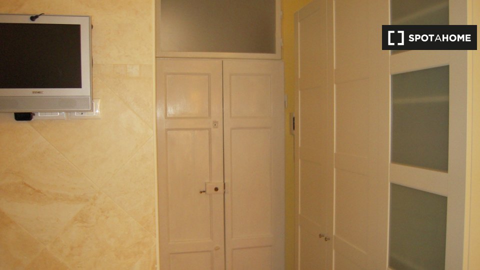 Immagine 5 di Ufficio in affitto  in Via Palestro a Bologna