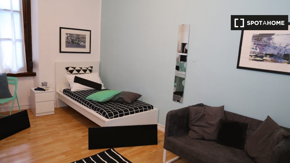 Immagine 11 di Camera condivisa in affitto  in Via Ergisto Bezzi a Trento