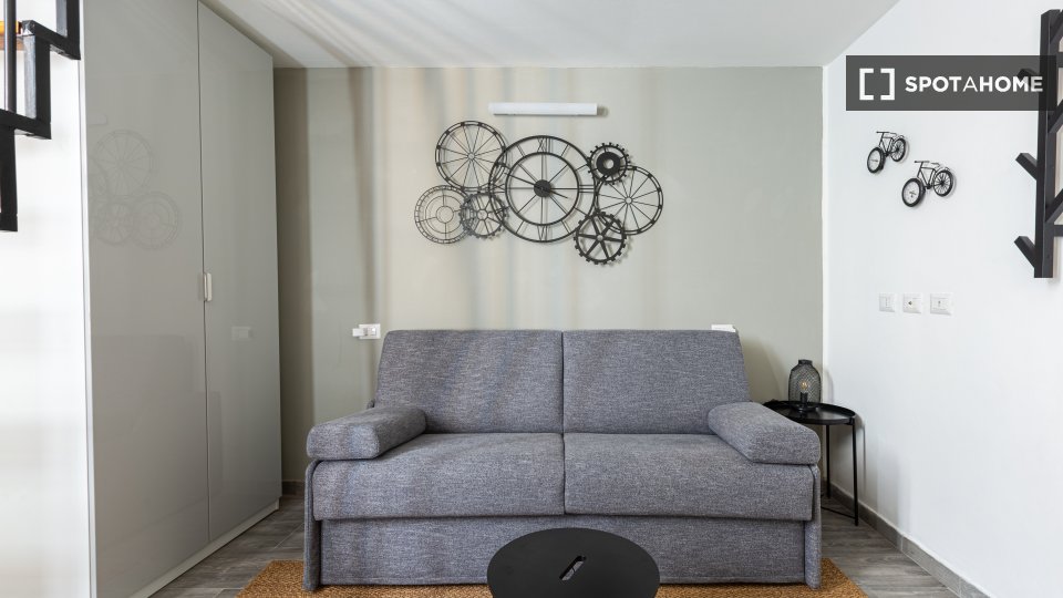 Immagine 2 di Ufficio in affitto  in V.le Gian Galeazzo a Milano