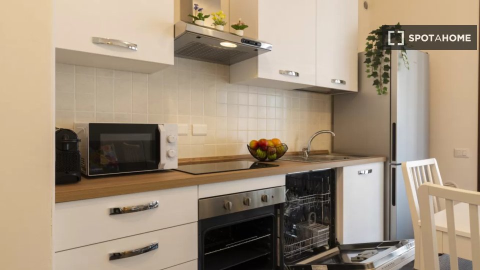 Immagine 3 di Appartamento in affitto  in Viale Sarca a Milano