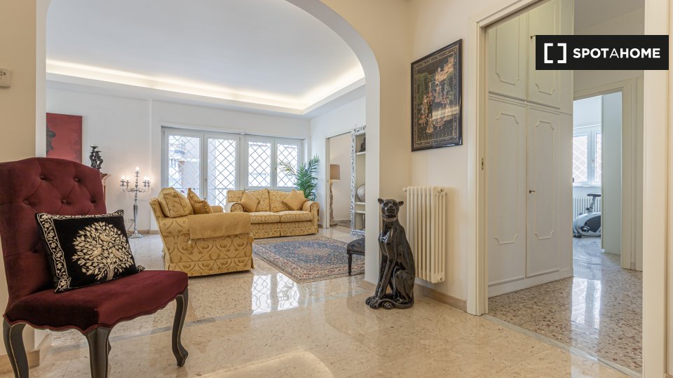 Immagine 10 di Appartamento in affitto  in Via Genserico Fontana a Roma